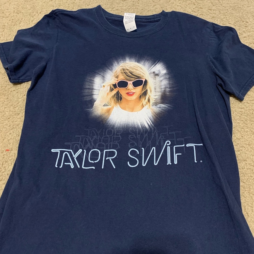 Taylor Swift 1989 tour shirt